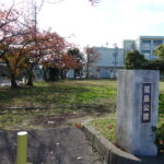 家の前が福島公園です。春は桜が咲いて綺麗です。(周辺)